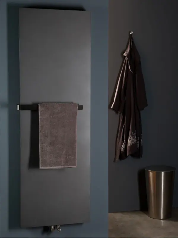 Instamat Stretta designradiator 172,5x67cm glanzend wit ST170.70