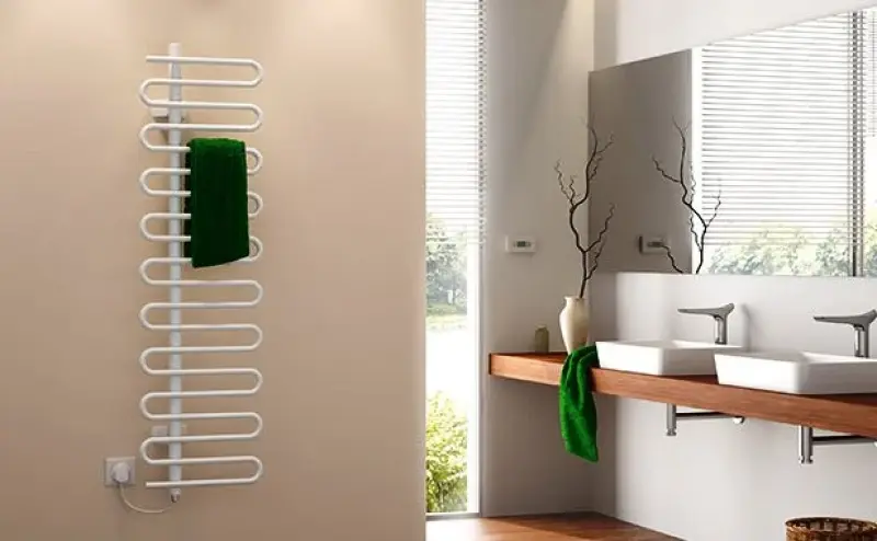 Instamat Cobra designradiator 142,1x40cm glanzend wit CO140.40L