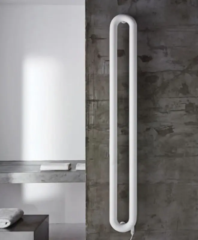 Instamat Tubone - V designradiator 150x67 cm Kleur TV150.3