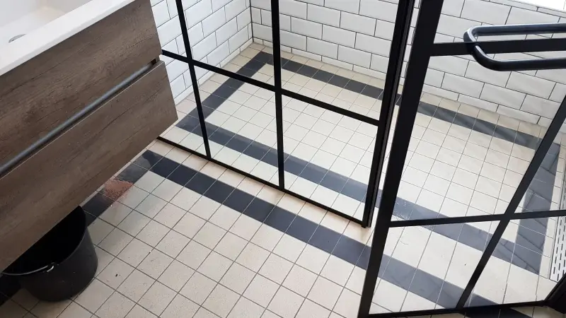 Flavio Nero douchedeur mat zwart kader en vakverdeling 80x210cm 1208916342