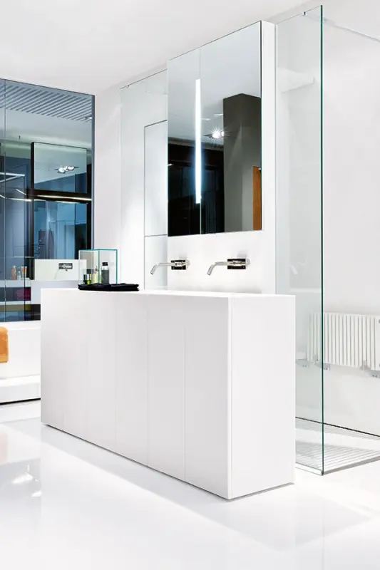 Makro MODULO30 staand badkamermeubel solid surface mat wit met solid surface wastafel mat wit B150xH85xD40cm