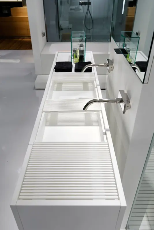 Makro MODULO30 staand badkamermeubel solid surface mat wit met solid surface wastafel mat wit B150xH85xD40cm