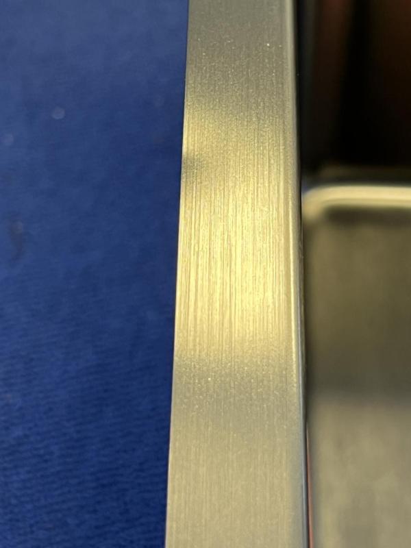 OUTLET Deukje en krassen Aquadesign R25 steel opbouw, onderbouw en vlakinbouw spoelbak gun metal 34x40cm 	1208970654